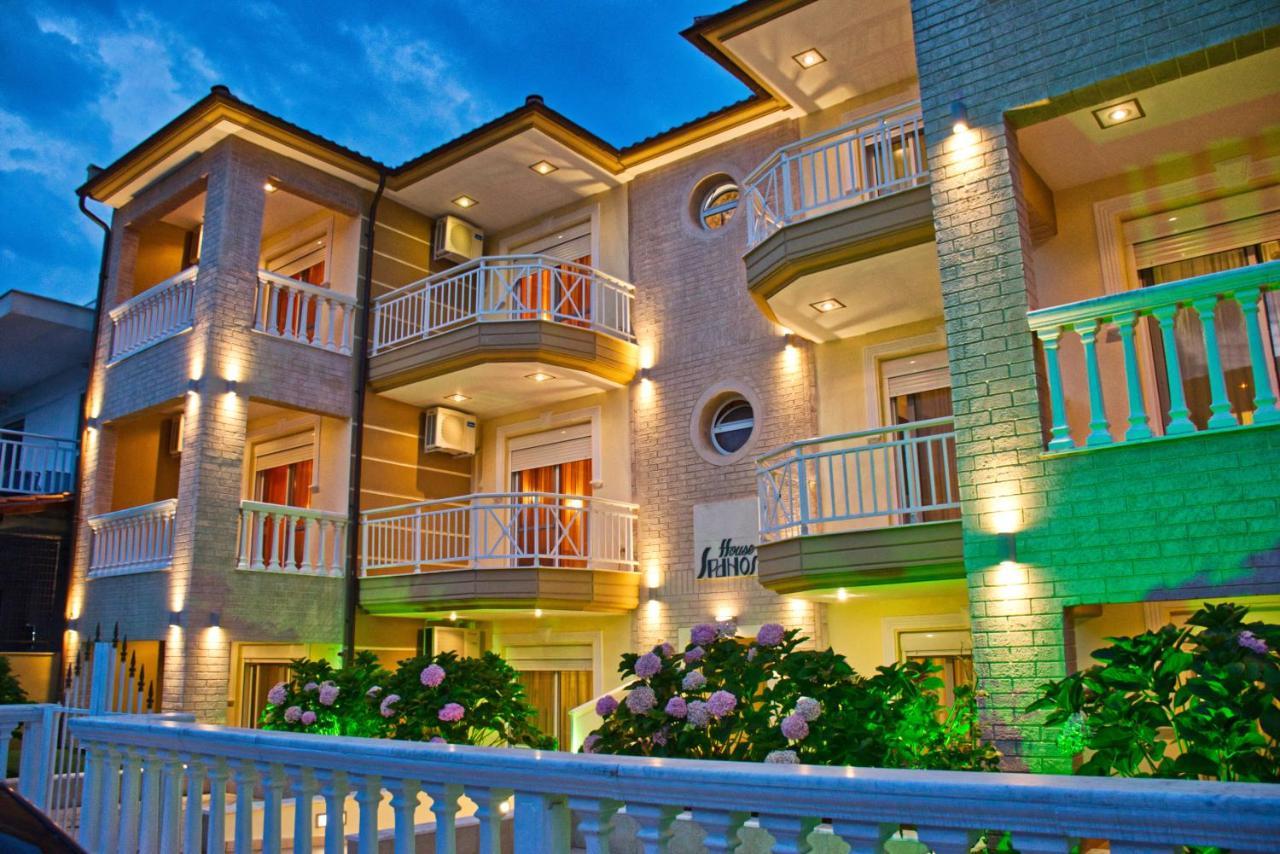 House Spanos Сарти Экстерьер фото