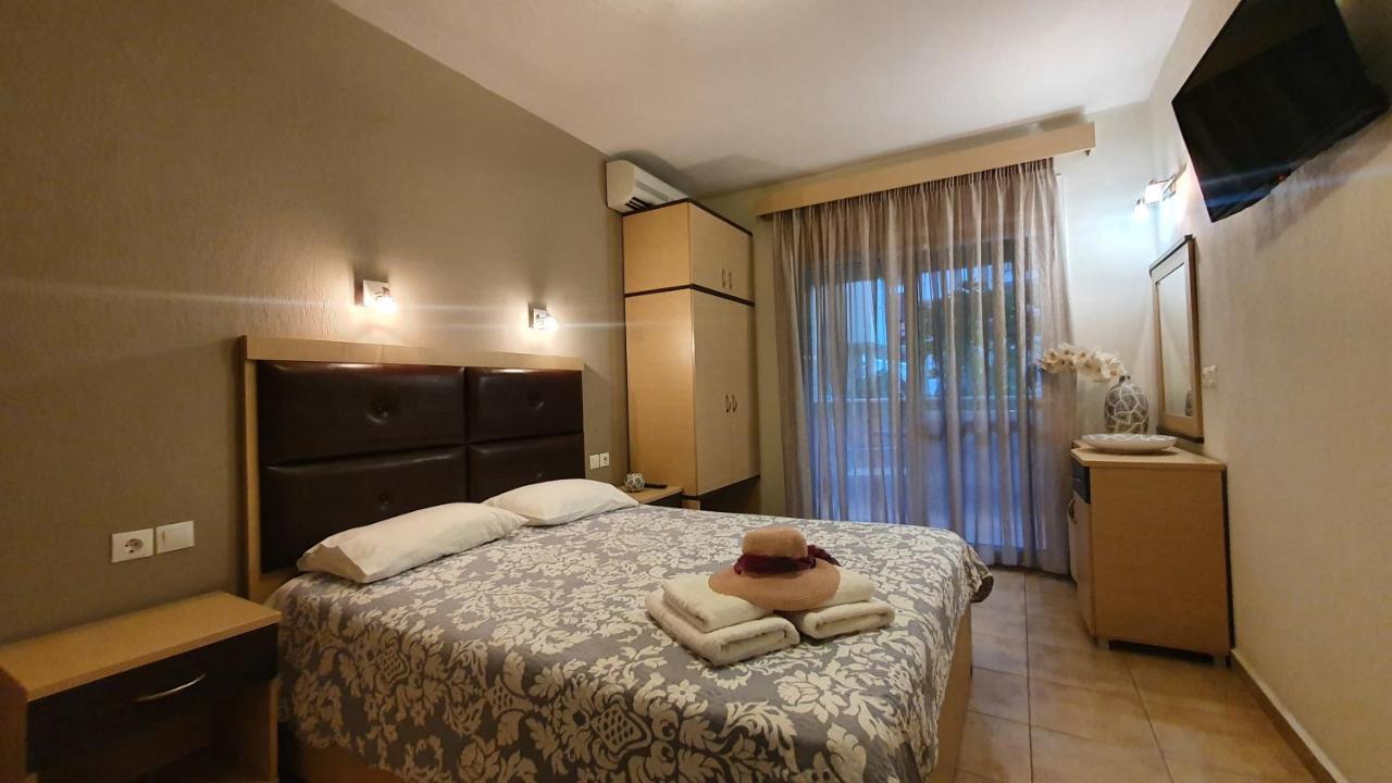 House Spanos Сарти Экстерьер фото