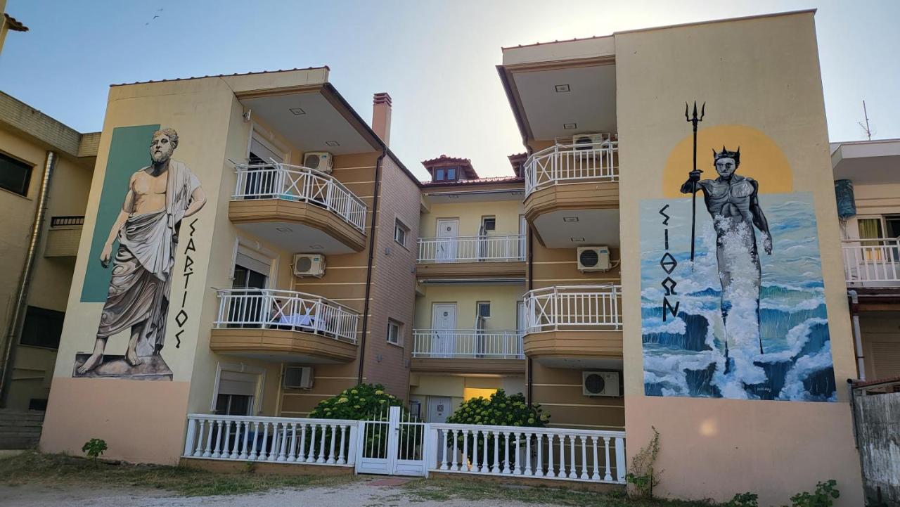 House Spanos Сарти Экстерьер фото