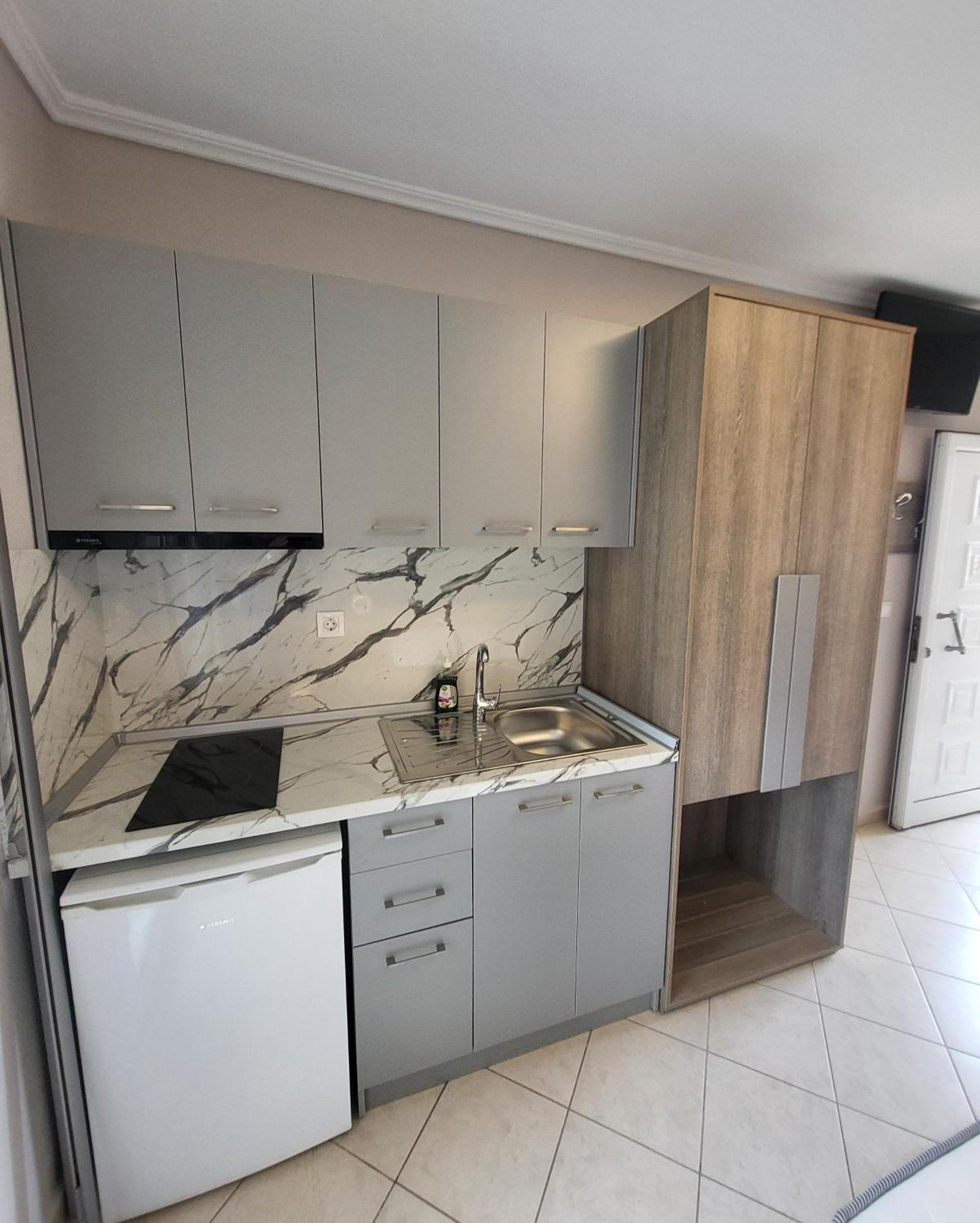 House Spanos Сарти Экстерьер фото