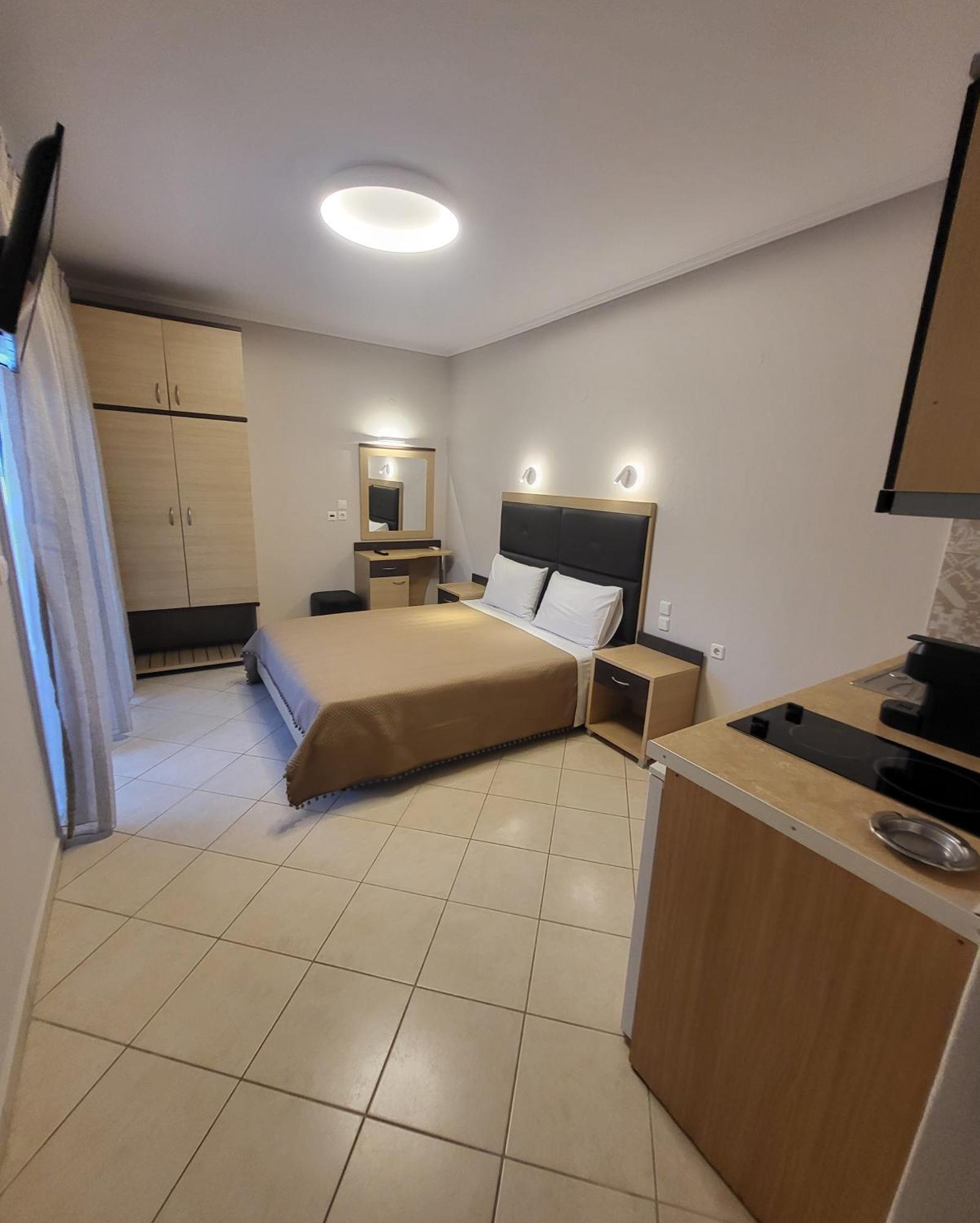 House Spanos Сарти Экстерьер фото